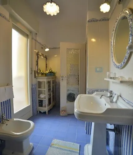 Apartamento Casa Grandis Dimora Di Charme Nel Cuore Di Bordighera